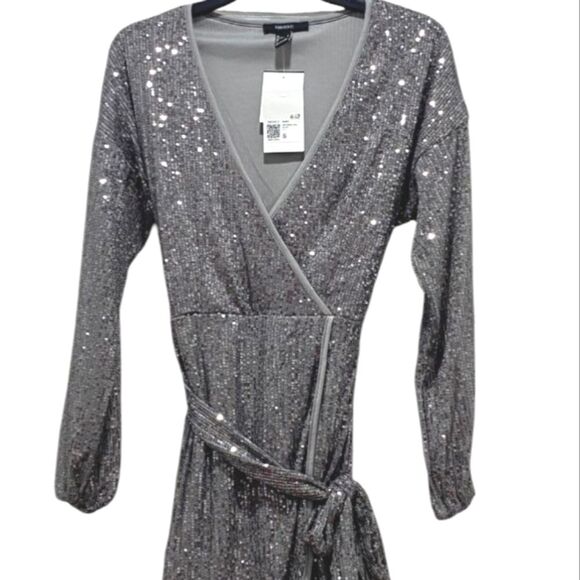 Silver Sequins Mock Wrap Mini Dress Cocktail Long Sleeve New with Tags size S - Picture 10 of 12